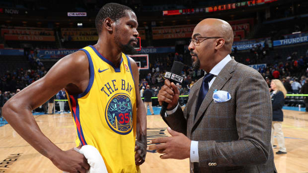 kevin-durant-warriors-media_.jpg